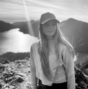 Meet your Posher, Irina